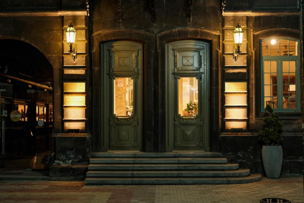 Grand Hotel Gyumri By Apricot Hotels Esterno foto