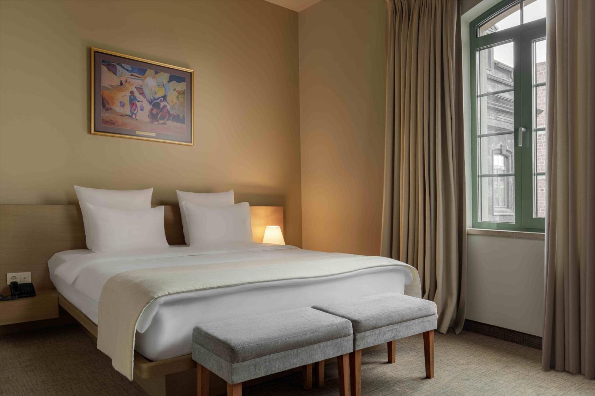 Grand Hotel Gyumri By Apricot Hotels Esterno foto